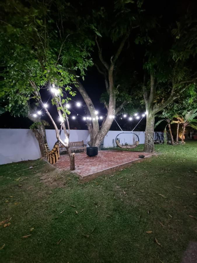 Casa Dom Quixote, Pequena Chacara No Centro Da Cidade Villa อาทิบายา ภายนอก รูปภาพ
